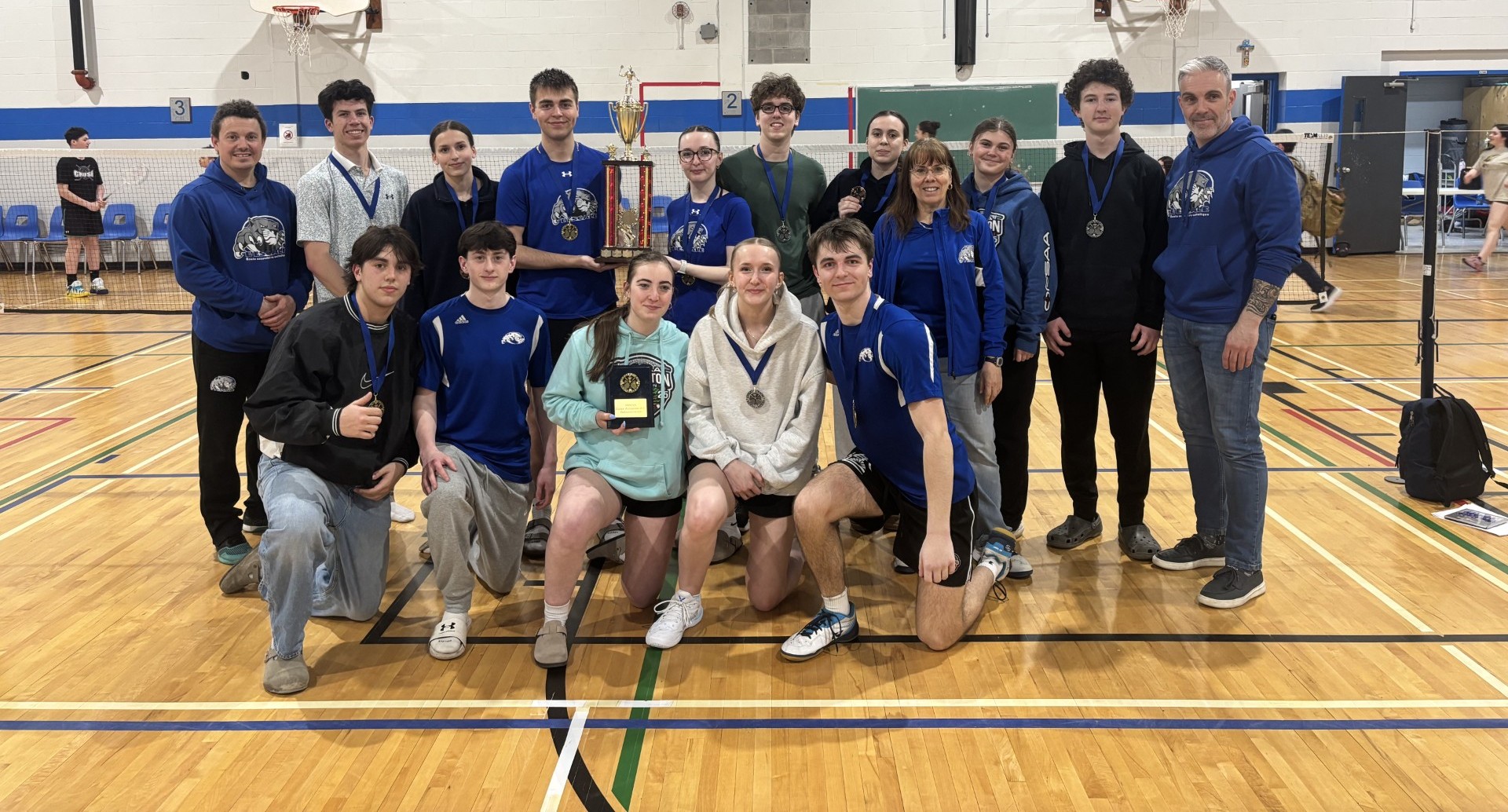 Cougars-Escale-badminton-version-finale