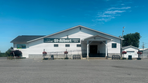 ACTGV_IJL_Le Centre communautaire de St-Albert passe officiellement aux mains de la communauté