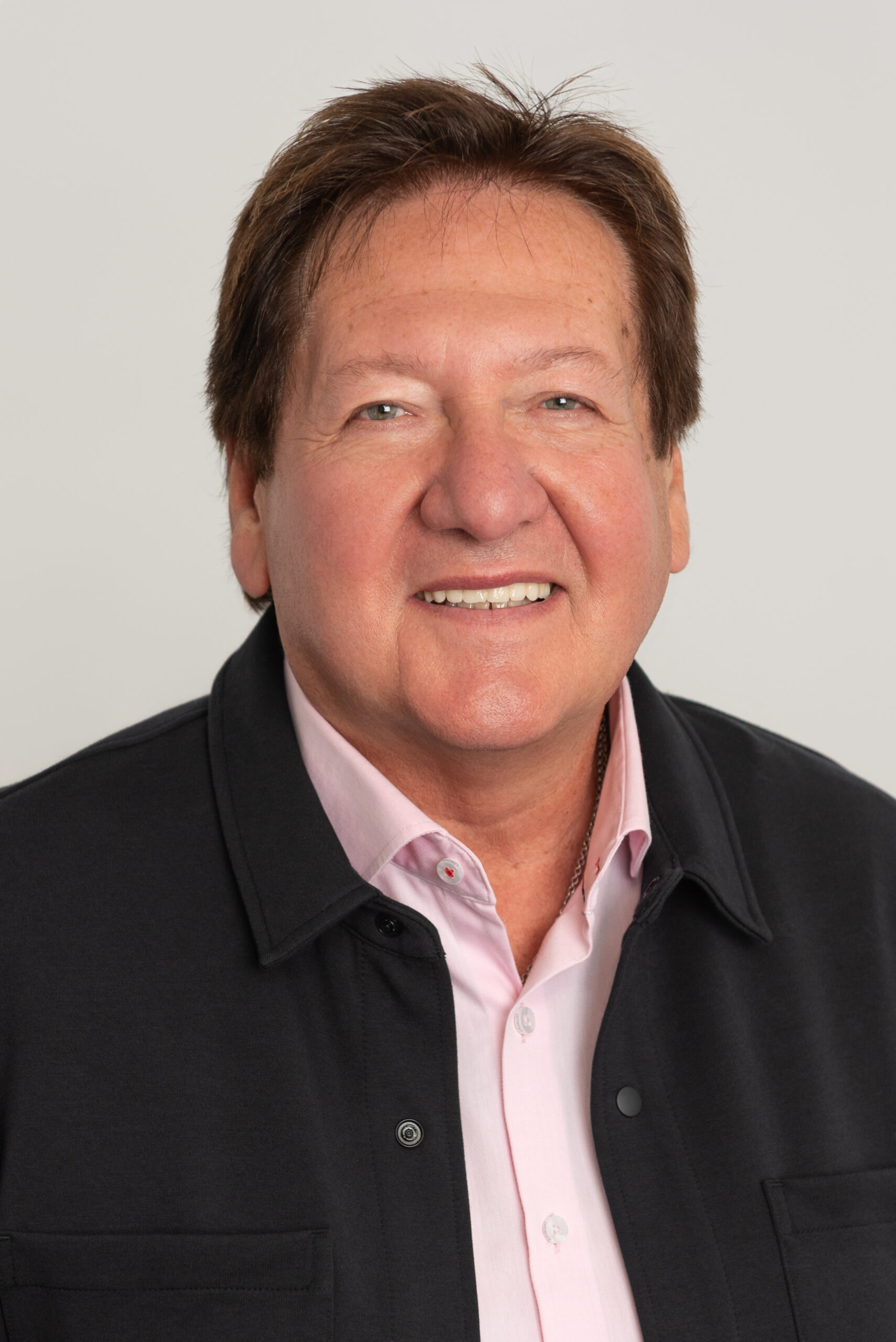 Bruce Golden - Photo