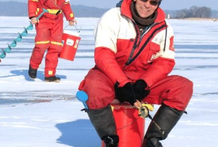 Stationnement hivernal pour la pêche sur glace