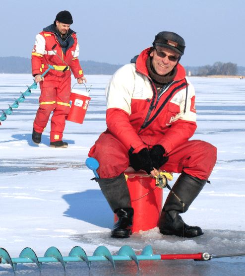 Stationnement hivernal pour la pêche sur glace