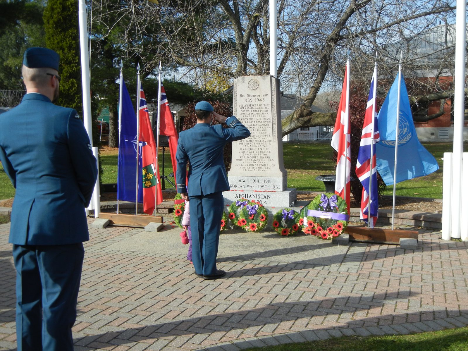 Clarence-Rockland rend hommage aux morts lors de la cérémonie du jour du Souvenir