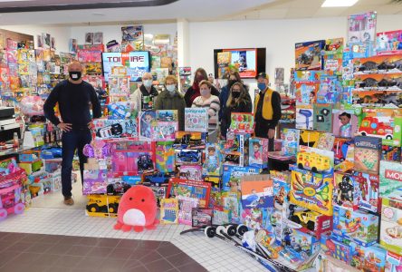 Une récolte de jouets réussie pour Steven Levac