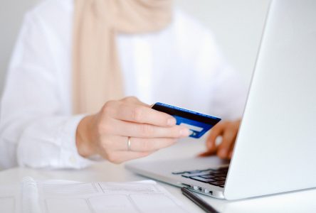 How safe is that online shop? Three questions to ask