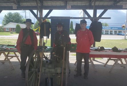 Tirs de mousquets et de canons à Lachute