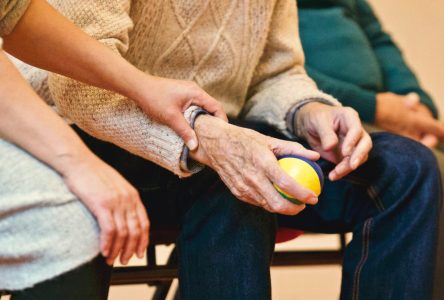 La COVID-19 a révélé les failles du système de soins de longue durée