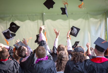 Cérémonies de remises des diplômes reportées