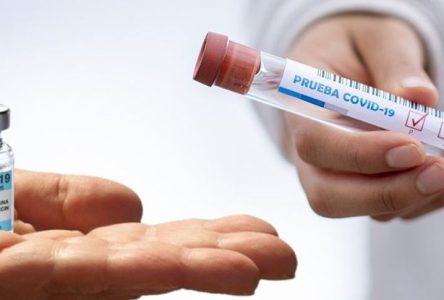 Le vaccin COVID-19 obligatoire dans les milieux à haut risque
