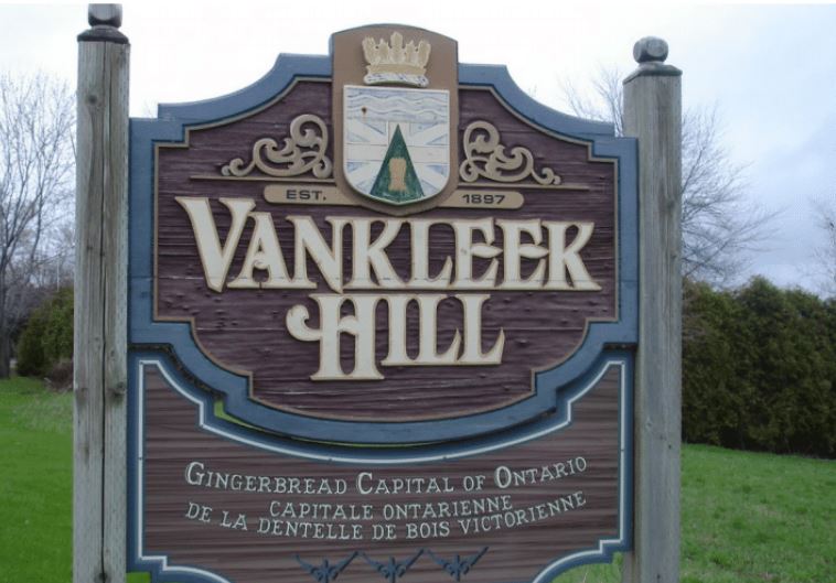 Un concours de logo pour le 225ième de Vankleek Hill