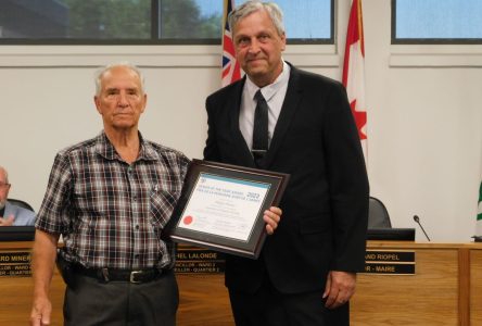 Senior of the Year: Philippe Pharand  L’aîné de l’année : Philippe Pharand