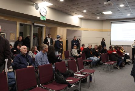 Residents Show Up in Support of Russell Question Period