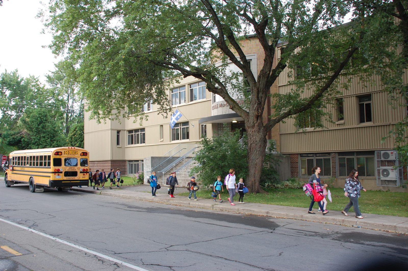 Prudence autour des écoles pour la rentrée