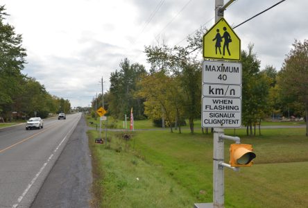 Zones « interdiction de s’arrêter » installée pour deux écoles de Russell