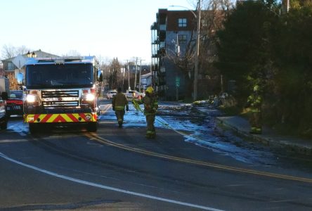 Les flammes détruisent une résidence à Lachute